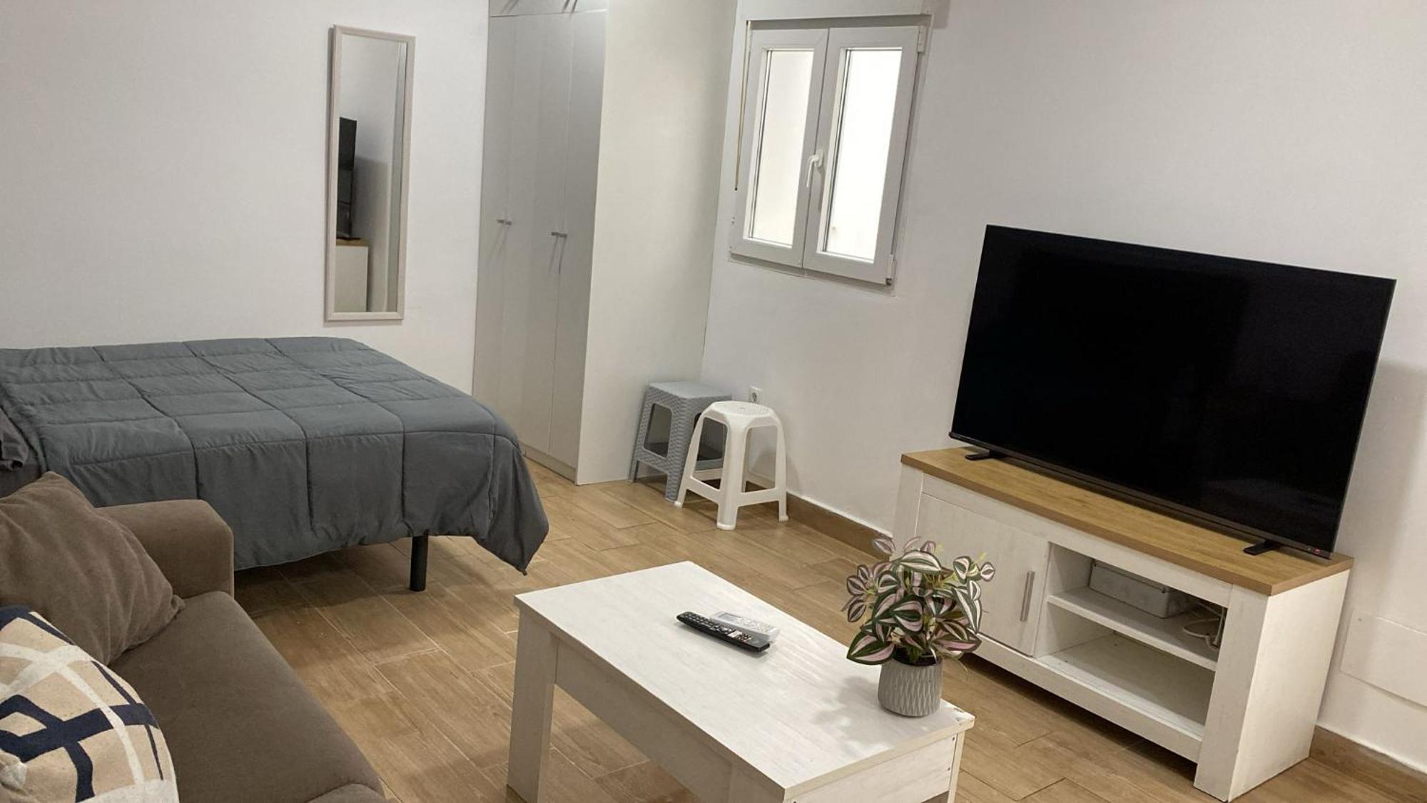 Rockside Residences Suites La Linea N3 La Línea de la Concepción Екстериор снимка